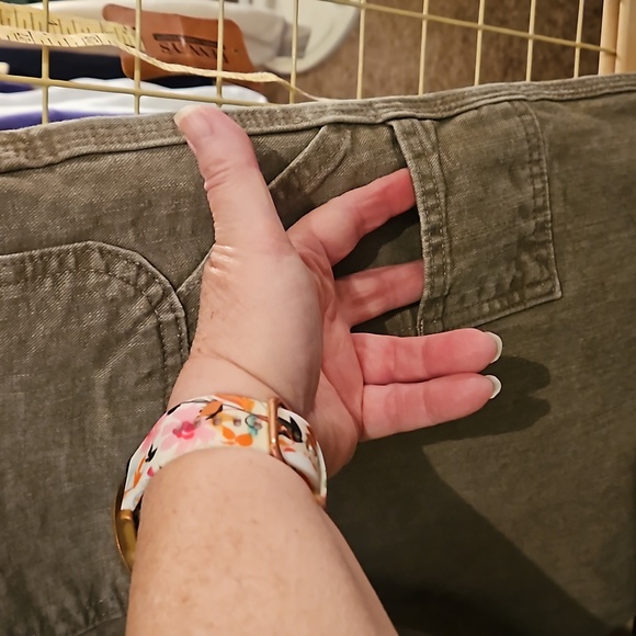 From Wendy's closet men's Wrangler jeans. W36×L30 color is like stone - Picture 8 of 12